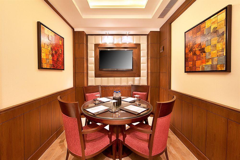The Place Gurugram, A Member Of Radisson Individuals Gurgaon Exterior photo