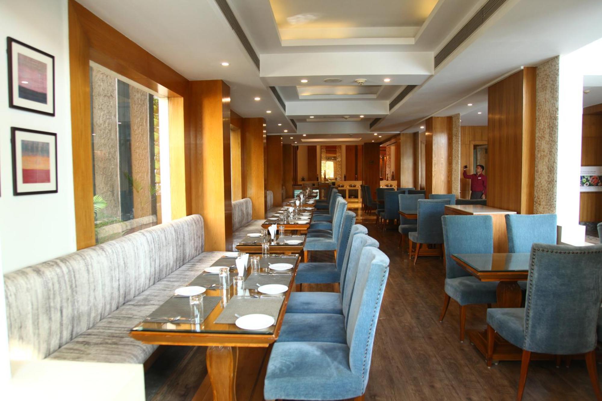 The Place Gurugram, A Member Of Radisson Individuals Gurgaon Exterior photo